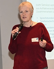 Christine Becker referiert beim Erlebnistag