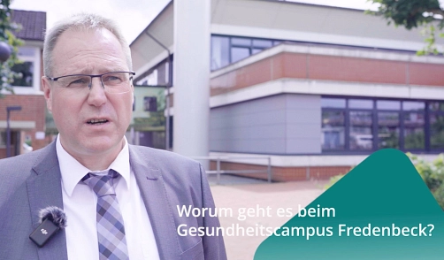 Samtgemeindebürgermeister erläutert das Projekt Samtgemeindebürgermeister erläutert das Projekt © Samtgemeinde Fredenbeck